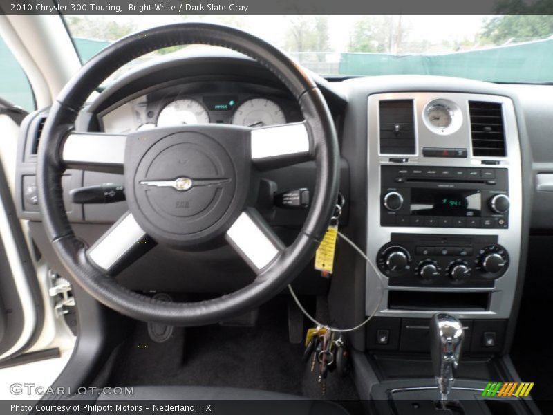 Bright White / Dark Slate Gray 2010 Chrysler 300 Touring