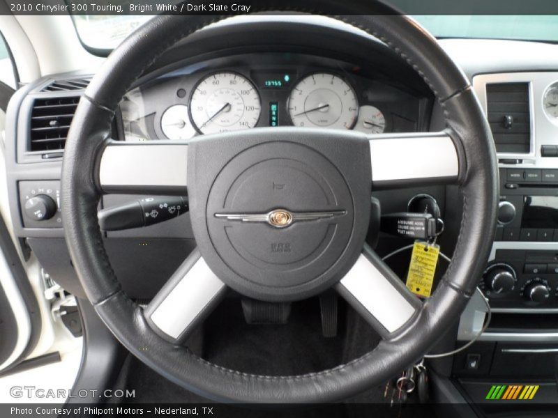 Bright White / Dark Slate Gray 2010 Chrysler 300 Touring