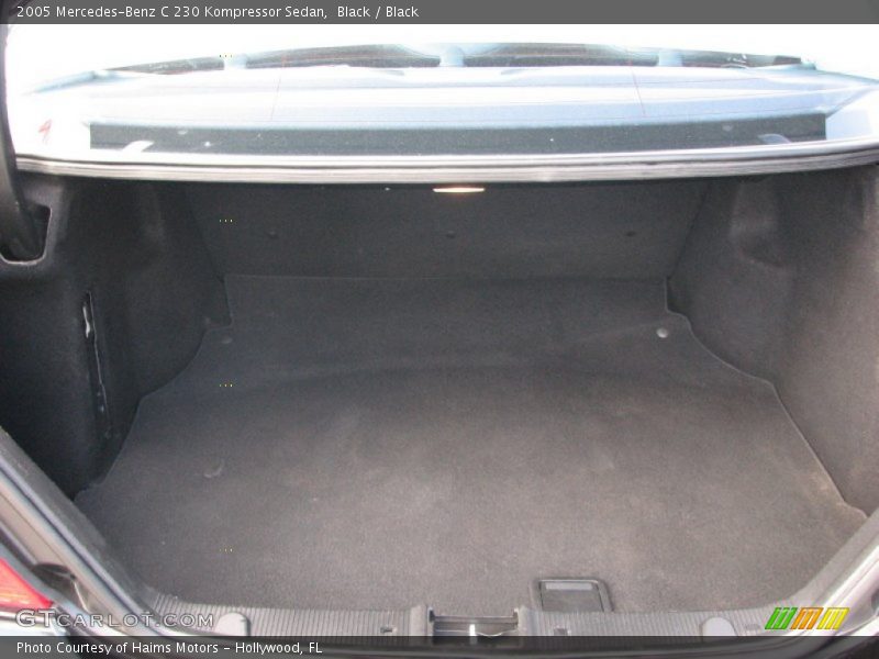 Black / Black 2005 Mercedes-Benz C 230 Kompressor Sedan