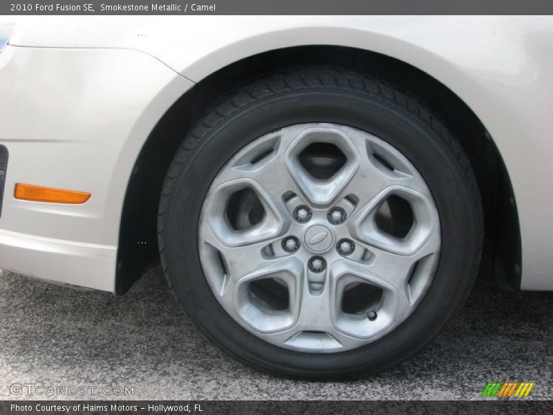 Smokestone Metallic / Camel 2010 Ford Fusion SE