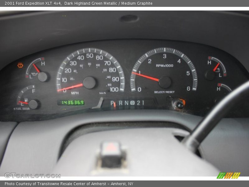 Dark Highland Green Metallic / Medium Graphite 2001 Ford Expedition XLT 4x4