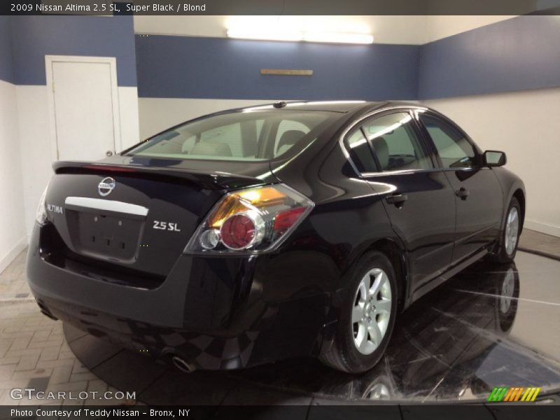 Super Black / Blond 2009 Nissan Altima 2.5 SL