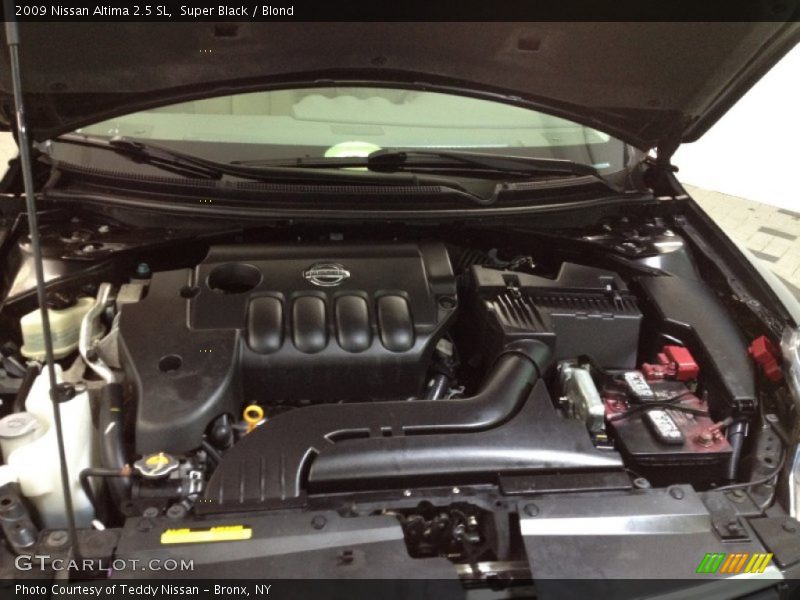 Super Black / Blond 2009 Nissan Altima 2.5 SL