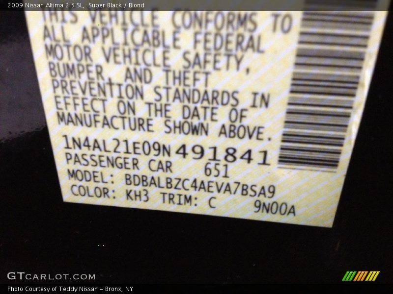 Super Black / Blond 2009 Nissan Altima 2.5 SL