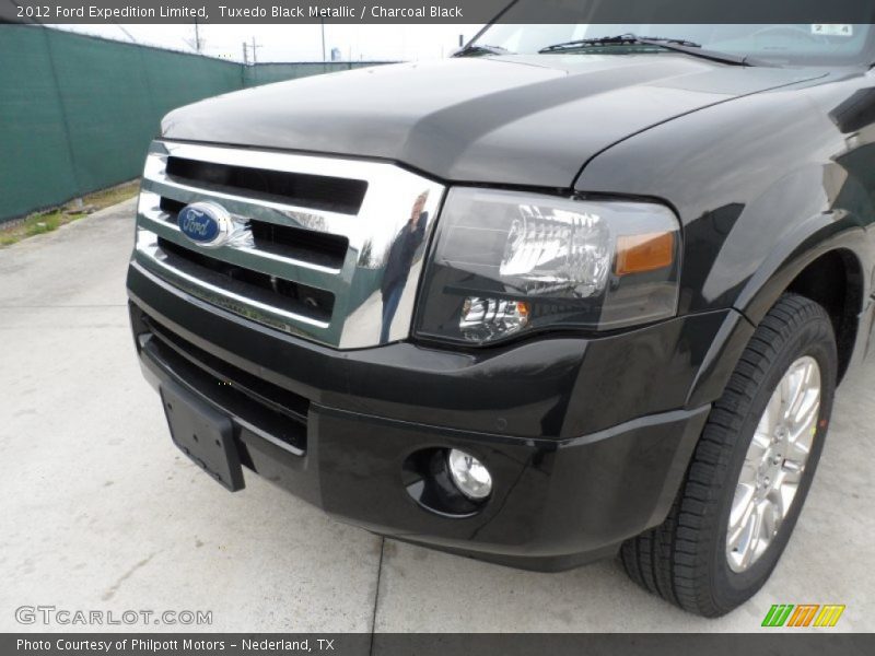 Tuxedo Black Metallic / Charcoal Black 2012 Ford Expedition Limited