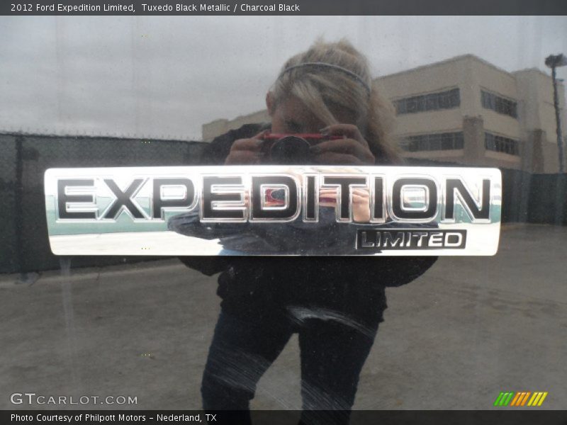 Tuxedo Black Metallic / Charcoal Black 2012 Ford Expedition Limited