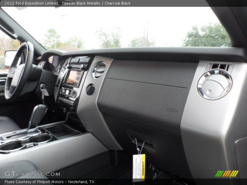 Tuxedo Black Metallic / Charcoal Black 2012 Ford Expedition Limited