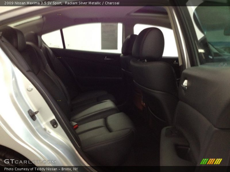 Radiant Silver Metallic / Charcoal 2009 Nissan Maxima 3.5 SV Sport