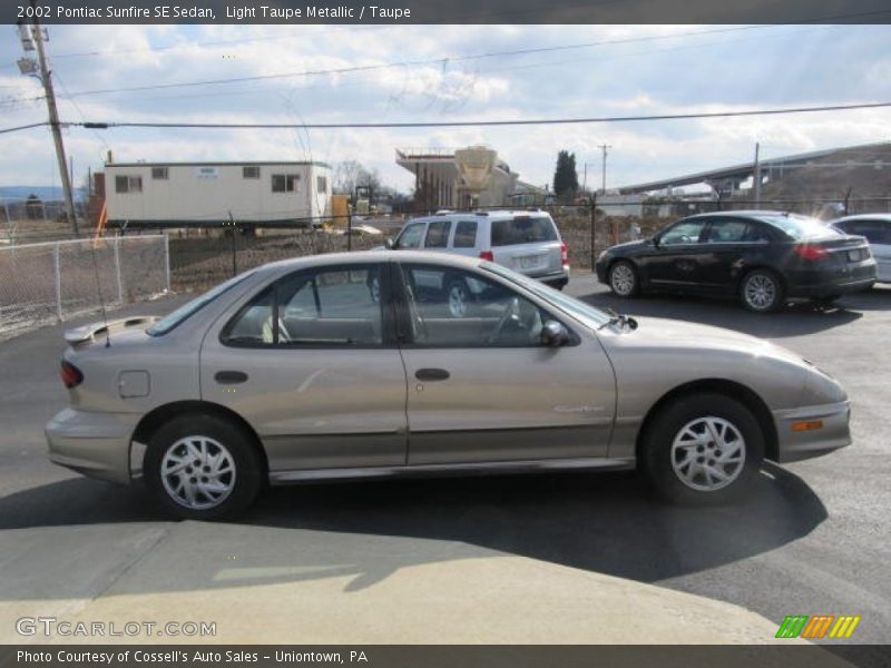 Light Taupe Metallic / Taupe 2002 Pontiac Sunfire SE Sedan