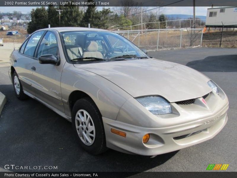 Light Taupe Metallic / Taupe 2002 Pontiac Sunfire SE Sedan