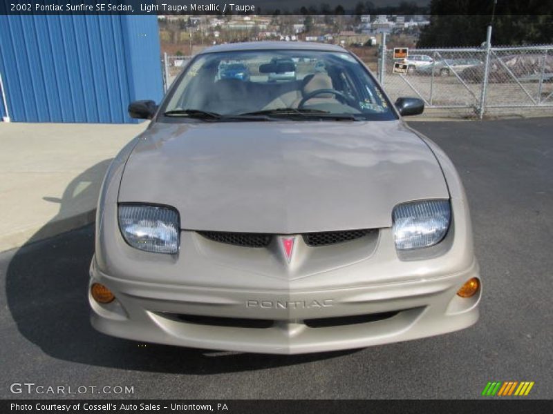 Light Taupe Metallic / Taupe 2002 Pontiac Sunfire SE Sedan