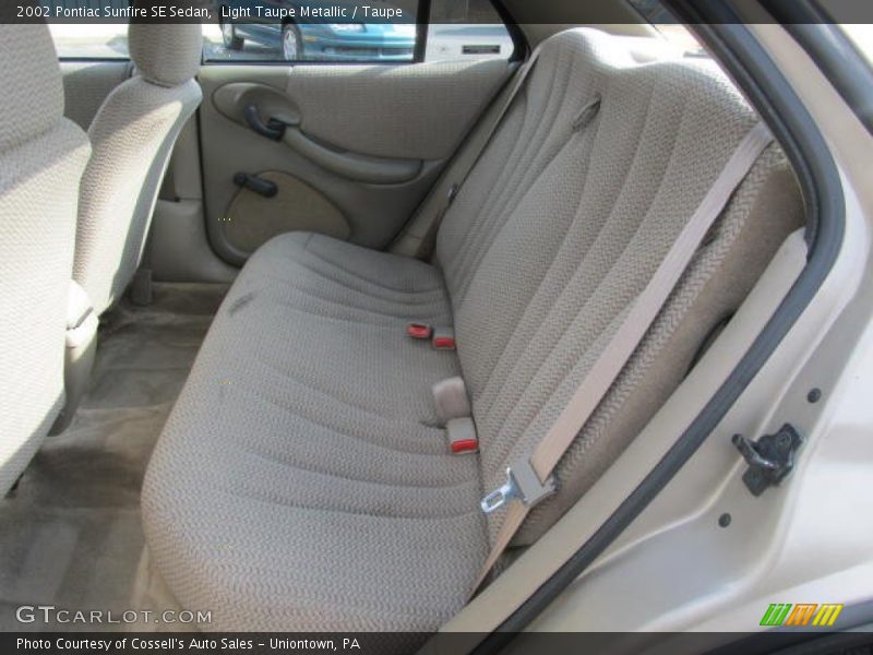 Light Taupe Metallic / Taupe 2002 Pontiac Sunfire SE Sedan