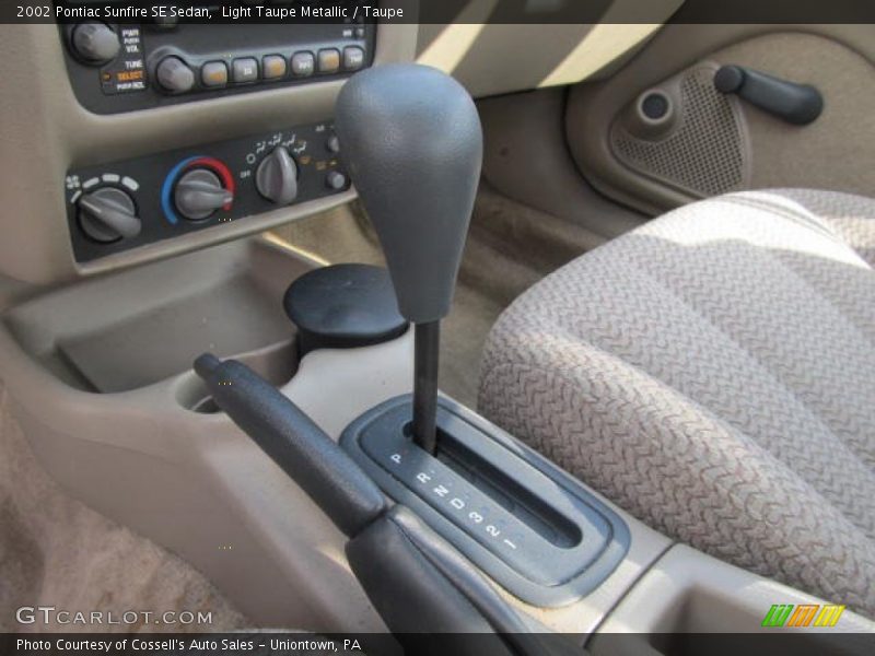 Light Taupe Metallic / Taupe 2002 Pontiac Sunfire SE Sedan
