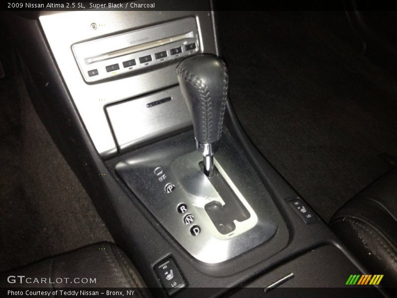 Super Black / Charcoal 2009 Nissan Altima 2.5 SL