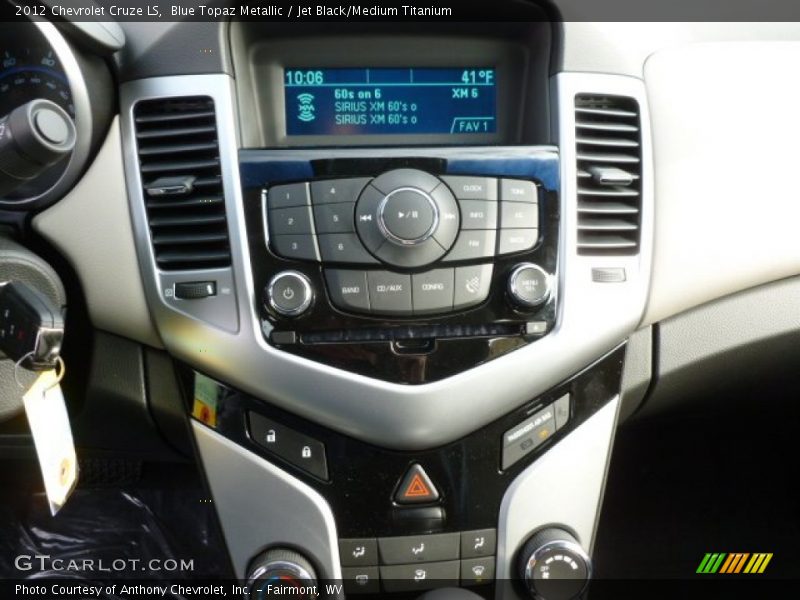 Blue Topaz Metallic / Jet Black/Medium Titanium 2012 Chevrolet Cruze LS