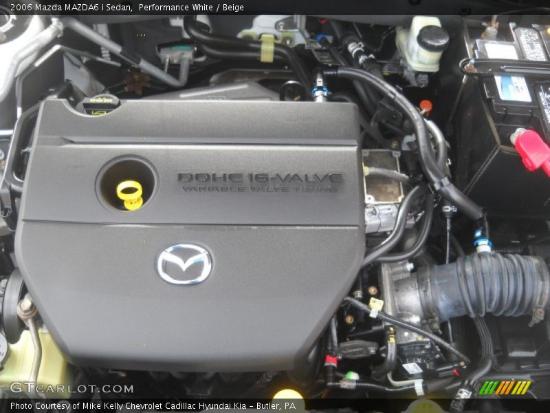 Performance White / Beige 2006 Mazda MAZDA6 i Sedan