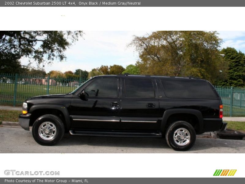 Onyx Black / Medium Gray/Neutral 2002 Chevrolet Suburban 2500 LT 4x4
