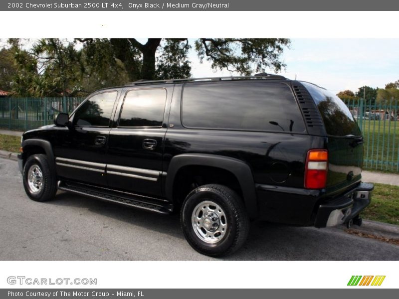 Onyx Black / Medium Gray/Neutral 2002 Chevrolet Suburban 2500 LT 4x4
