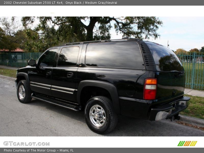 Onyx Black / Medium Gray/Neutral 2002 Chevrolet Suburban 2500 LT 4x4