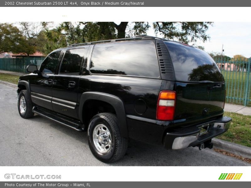 Onyx Black / Medium Gray/Neutral 2002 Chevrolet Suburban 2500 LT 4x4