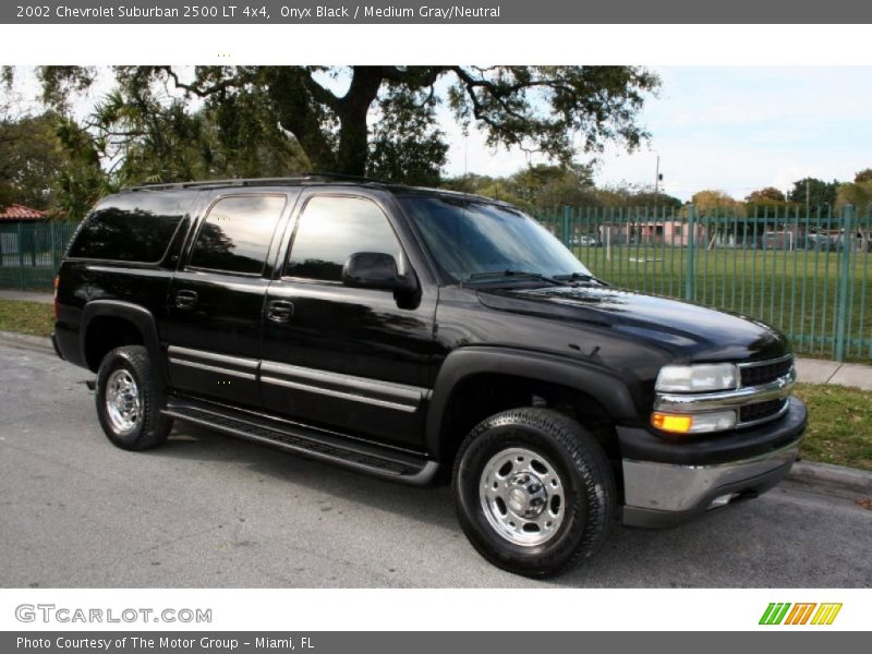 Onyx Black / Medium Gray/Neutral 2002 Chevrolet Suburban 2500 LT 4x4