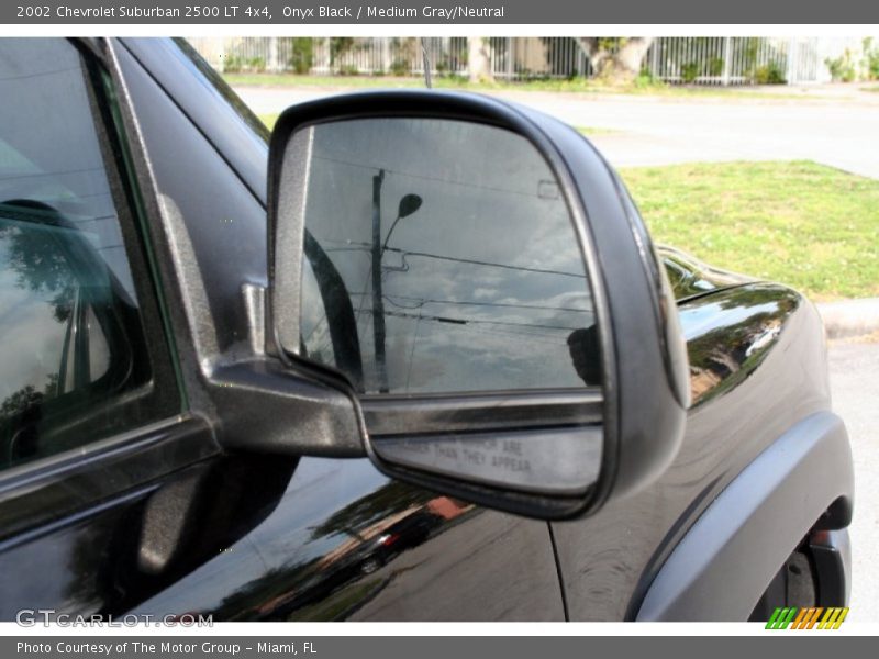 Onyx Black / Medium Gray/Neutral 2002 Chevrolet Suburban 2500 LT 4x4