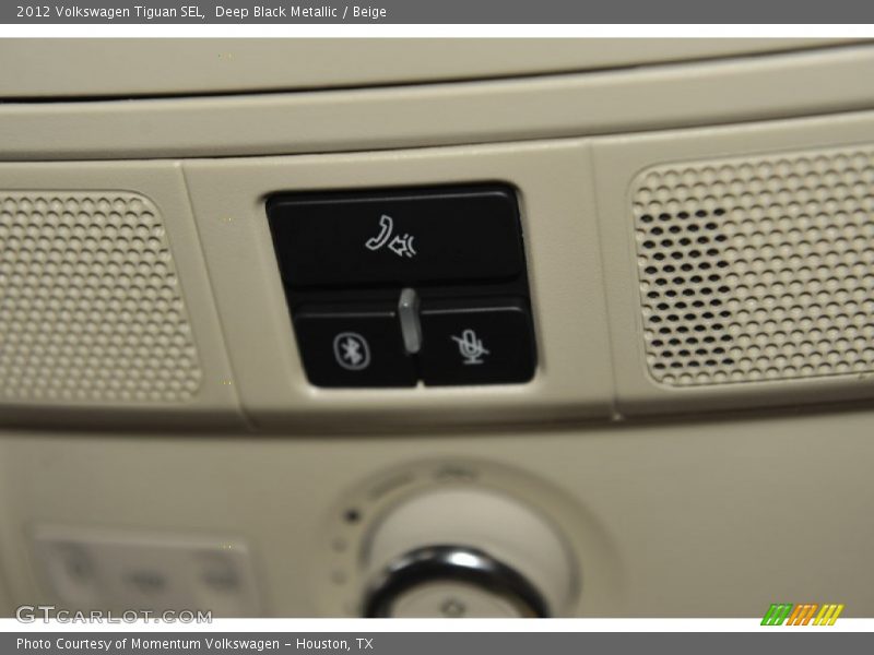 Deep Black Metallic / Beige 2012 Volkswagen Tiguan SEL
