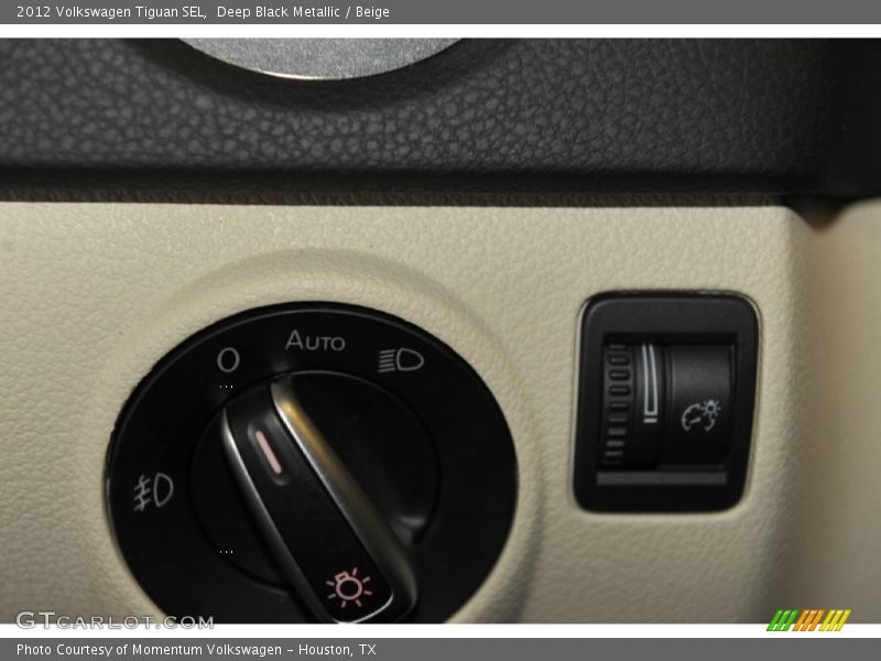 Deep Black Metallic / Beige 2012 Volkswagen Tiguan SEL