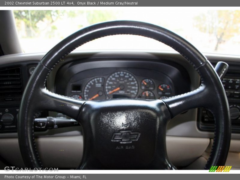Onyx Black / Medium Gray/Neutral 2002 Chevrolet Suburban 2500 LT 4x4
