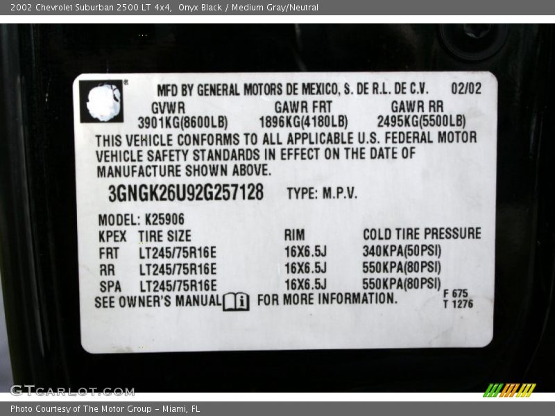 Onyx Black / Medium Gray/Neutral 2002 Chevrolet Suburban 2500 LT 4x4