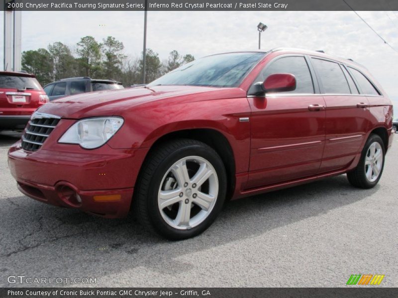 Front 3/4 View of 2008 Pacifica Touring Signature Series