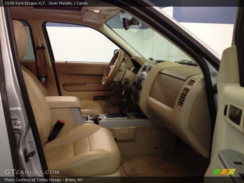 Silver Metallic / Camel 2008 Ford Escape XLT