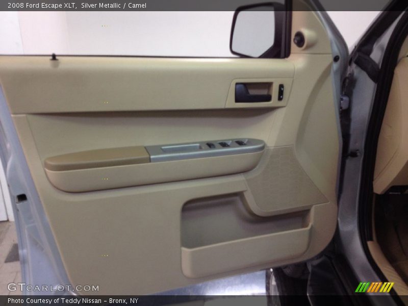 Silver Metallic / Camel 2008 Ford Escape XLT