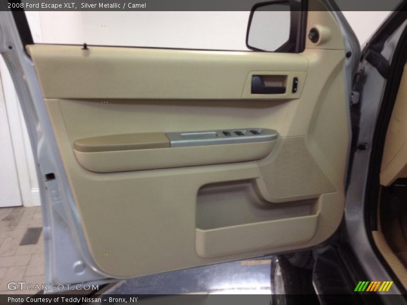 Silver Metallic / Camel 2008 Ford Escape XLT