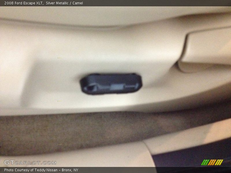 Silver Metallic / Camel 2008 Ford Escape XLT