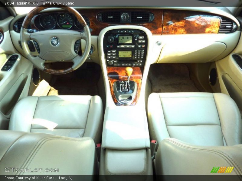 White Onyx / Sand 2004 Jaguar XJ XJ8