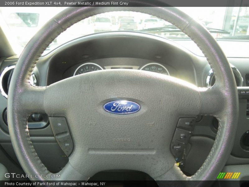 Pewter Metallic / Medium Flint Grey 2006 Ford Expedition XLT 4x4