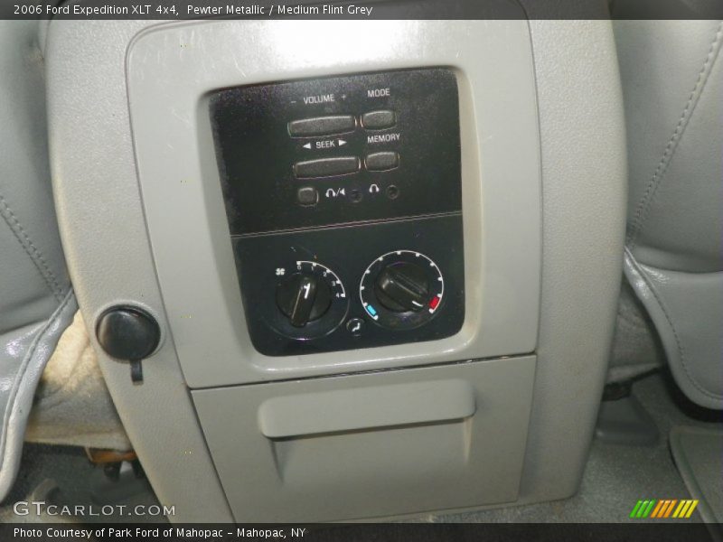 Pewter Metallic / Medium Flint Grey 2006 Ford Expedition XLT 4x4