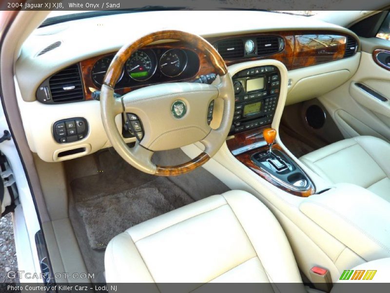 White Onyx / Sand 2004 Jaguar XJ XJ8
