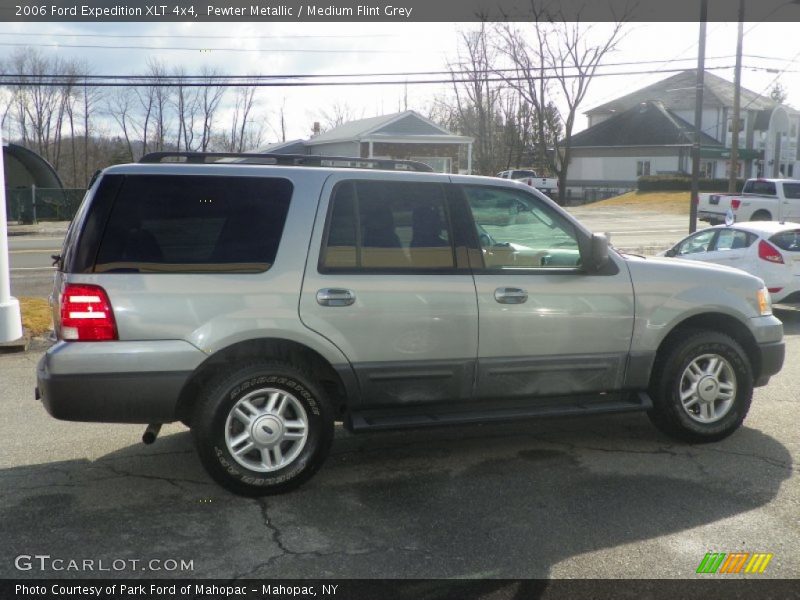 Pewter Metallic / Medium Flint Grey 2006 Ford Expedition XLT 4x4