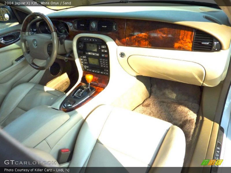 White Onyx / Sand 2004 Jaguar XJ XJ8