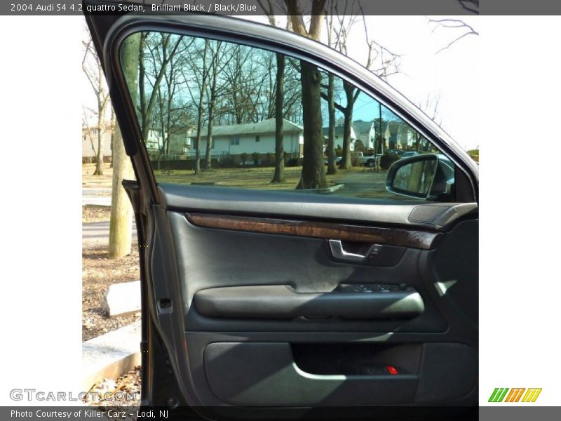 Brilliant Black / Black/Blue 2004 Audi S4 4.2 quattro Sedan