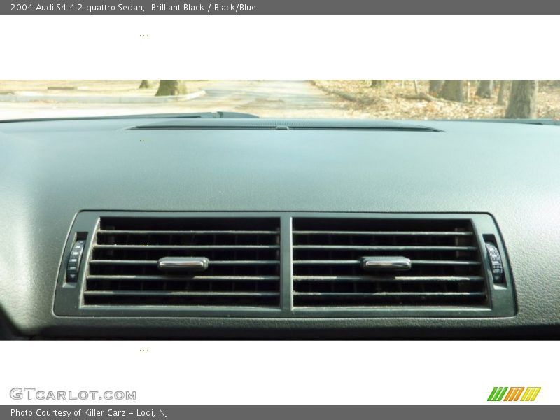 Brilliant Black / Black/Blue 2004 Audi S4 4.2 quattro Sedan
