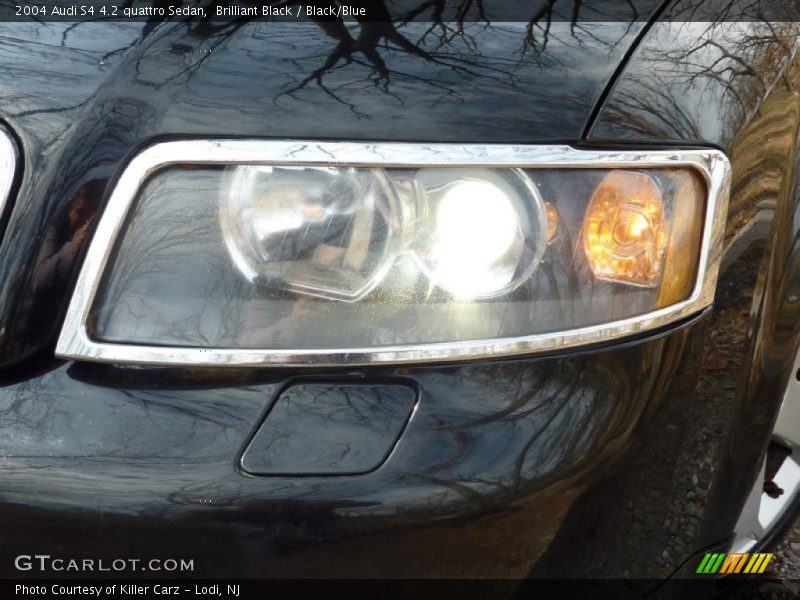 Brilliant Black / Black/Blue 2004 Audi S4 4.2 quattro Sedan