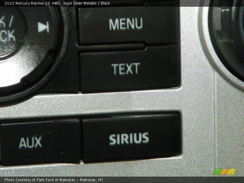 Ingot Silver Metallic / Black 2010 Mercury Mariner V6 4WD