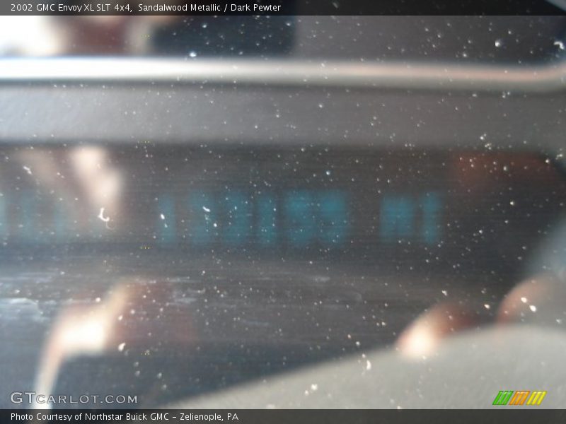 Sandalwood Metallic / Dark Pewter 2002 GMC Envoy XL SLT 4x4