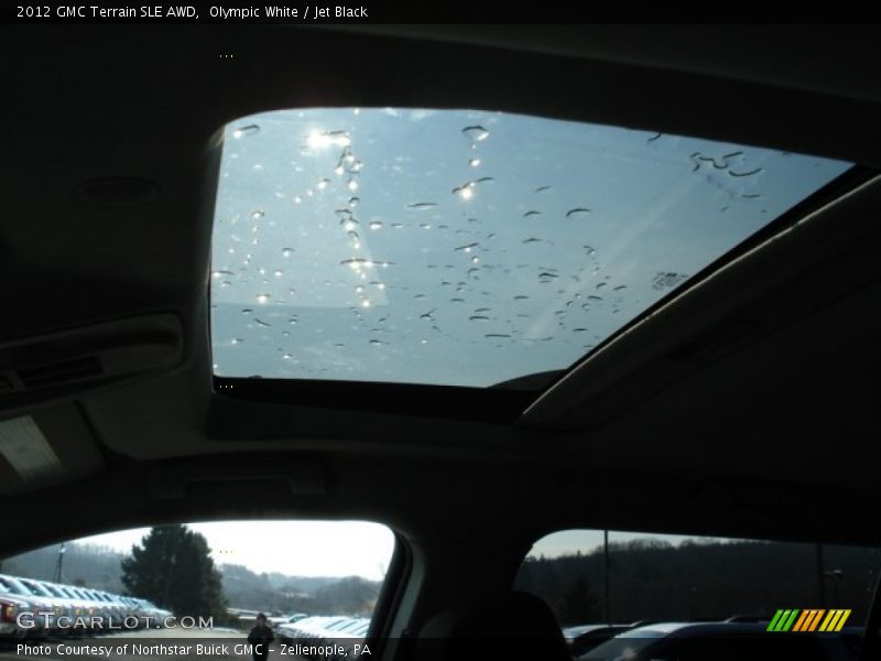 Olympic White / Jet Black 2012 GMC Terrain SLE AWD