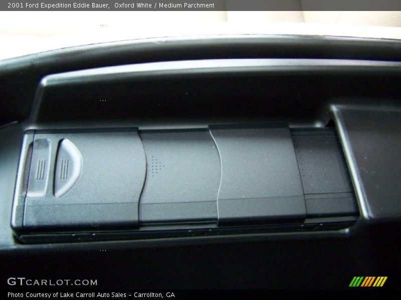 Oxford White / Medium Parchment 2001 Ford Expedition Eddie Bauer