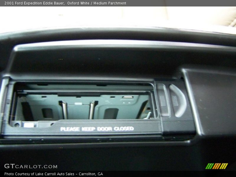 Oxford White / Medium Parchment 2001 Ford Expedition Eddie Bauer