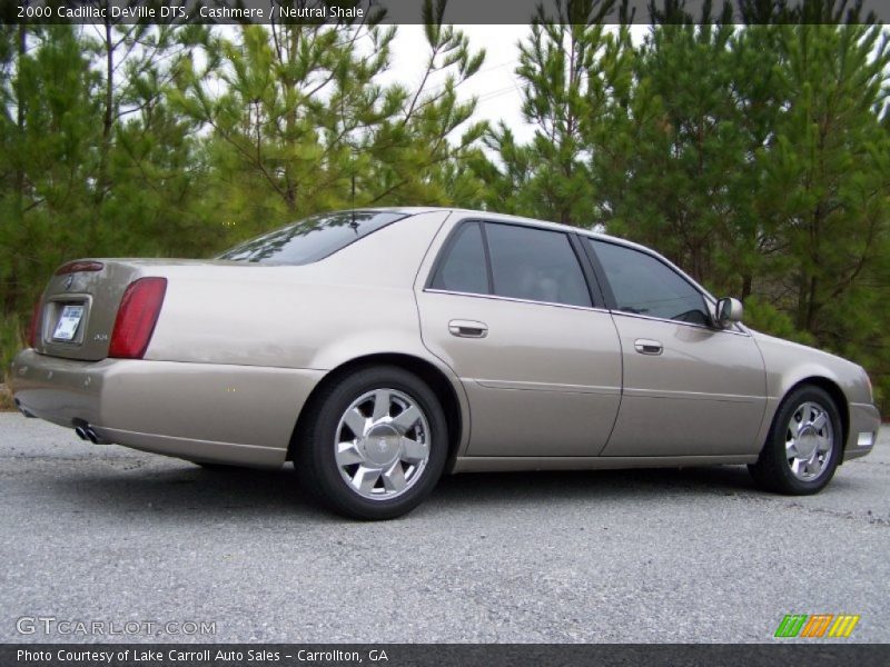 Cashmere / Neutral Shale 2000 Cadillac DeVille DTS